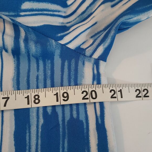 Worthington Shirt Top Flowy Womens Size Medium Button Up Blue White Long Sleeves - Picture 10 of 13